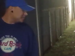 Parei o carro pra mijar, passou um novinho e pediu pra mama, depois me levou pra sua casa pra fuder enquanto a mulher dormy@ asian gay sex videos tamil