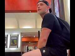 Mlk dotado me fudeu no banheiro do shopping! Me deu leite na boquinha! asian gay casting couch sexual relations videos