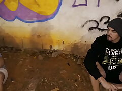 O MACHO CASADO FOI FUMA UMA ERVA NA PRAÇA E DEU TESÃO E ACABOU PEGANDO O MORADOR DE RUA E GANHANDO LEITADA NO RABO ( TESAER ) asian detached boys sex videos in hd