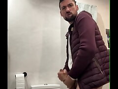 sexy daddy convulsive off and nutting huge load asian gay cruising sex videos