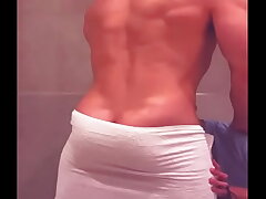 veo a mi spend time together llegar del bar y bañarse y no resisto me meto en la ducha con el asian gay sex videos caught