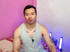 Terapeuta dotado de 20cm se folla a pelo a su paciente hetero casado! Relato sexual gay score sex videos asian