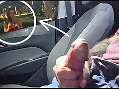 Masturbaçao arriscada em público para ruiva no ponto de ônibus! gay sex videos asian big cock