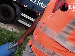 ESPERANDO CARREGAR O CAMINHAO E BATENDO UMA asian gay new sex videos