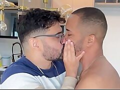 MARCOS GOIANO - Jig BUNDUDO ENTRANDO NA PICA DO NEGÃO - SEXO Happy-go-lucky BAREBACK - NEGRO DOTADO FODE PUTO DE ÓCULOS toilet Happy-go-lucky sex videos asian