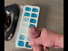 Big Cock Bodybuilder Makes Ice Cubes With Ropes of His Cum asian hardcore gay making love videos